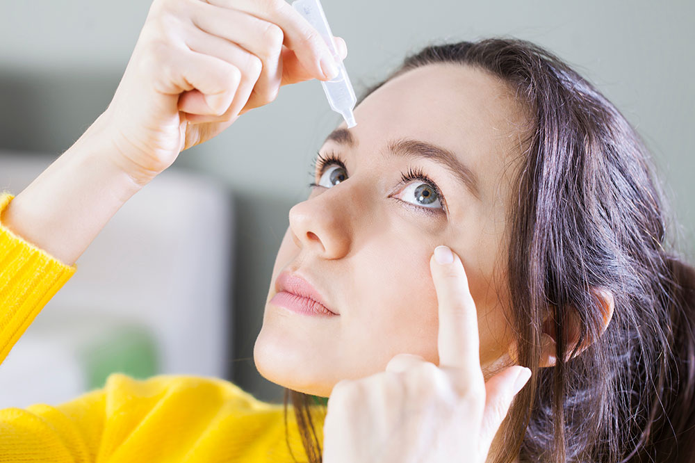 A Handy Guide on Risk Factors and Prevention of Dry Eyes
