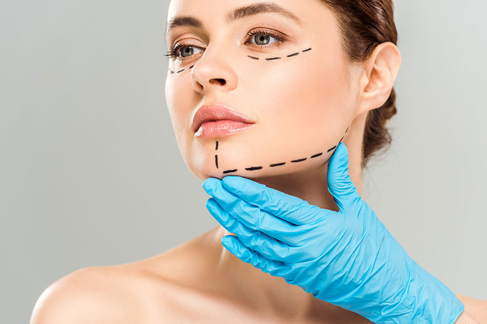 Facial Plastic Surgeries – Pros and Cons